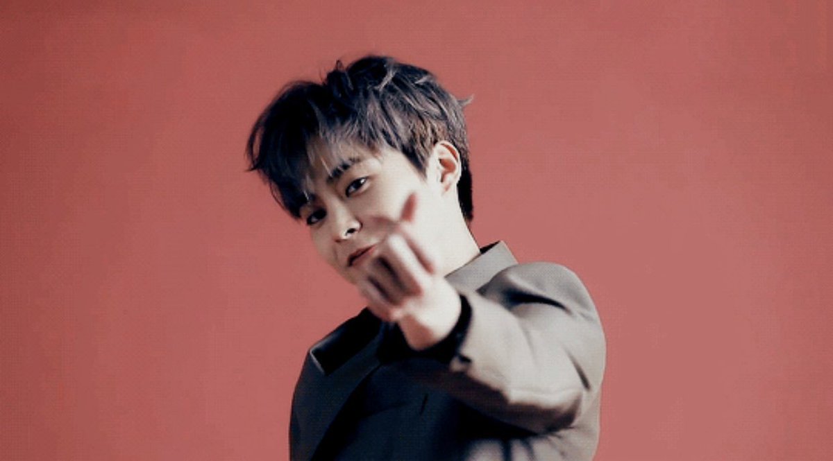 rrinami's tweet photo. @SMGlobalShop I want to share all my wishes with our precious SM family. This year was full of struggles and joy. I wish all of us to be happier in 2022 and get the best music from our talented boys and girls. May it be the greatest time in our lives ❤️ https://t.co/V3LSW10ixe