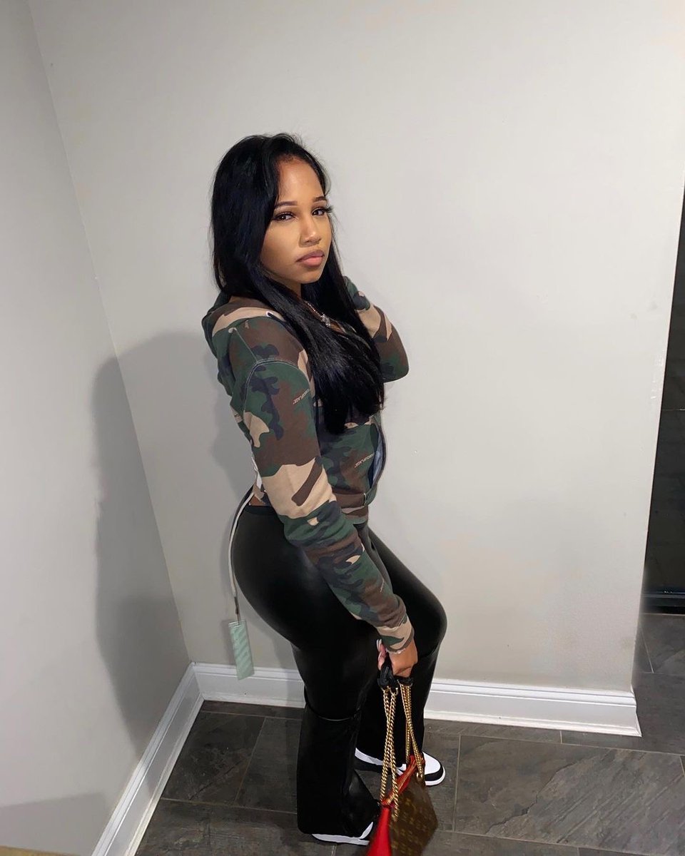 Deandtrh's tweet photo. Fly $hit ONLY💚 https://t.co/X8l0qGDxKN
