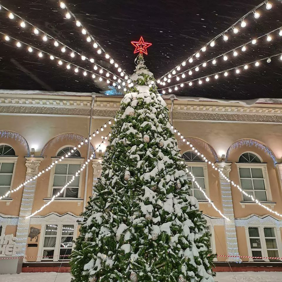 sibtrips's tweet photo. Season's Greetings to everyone! 🎄☃️🎅🎉 https://t.co/ZR3RyhoTzv