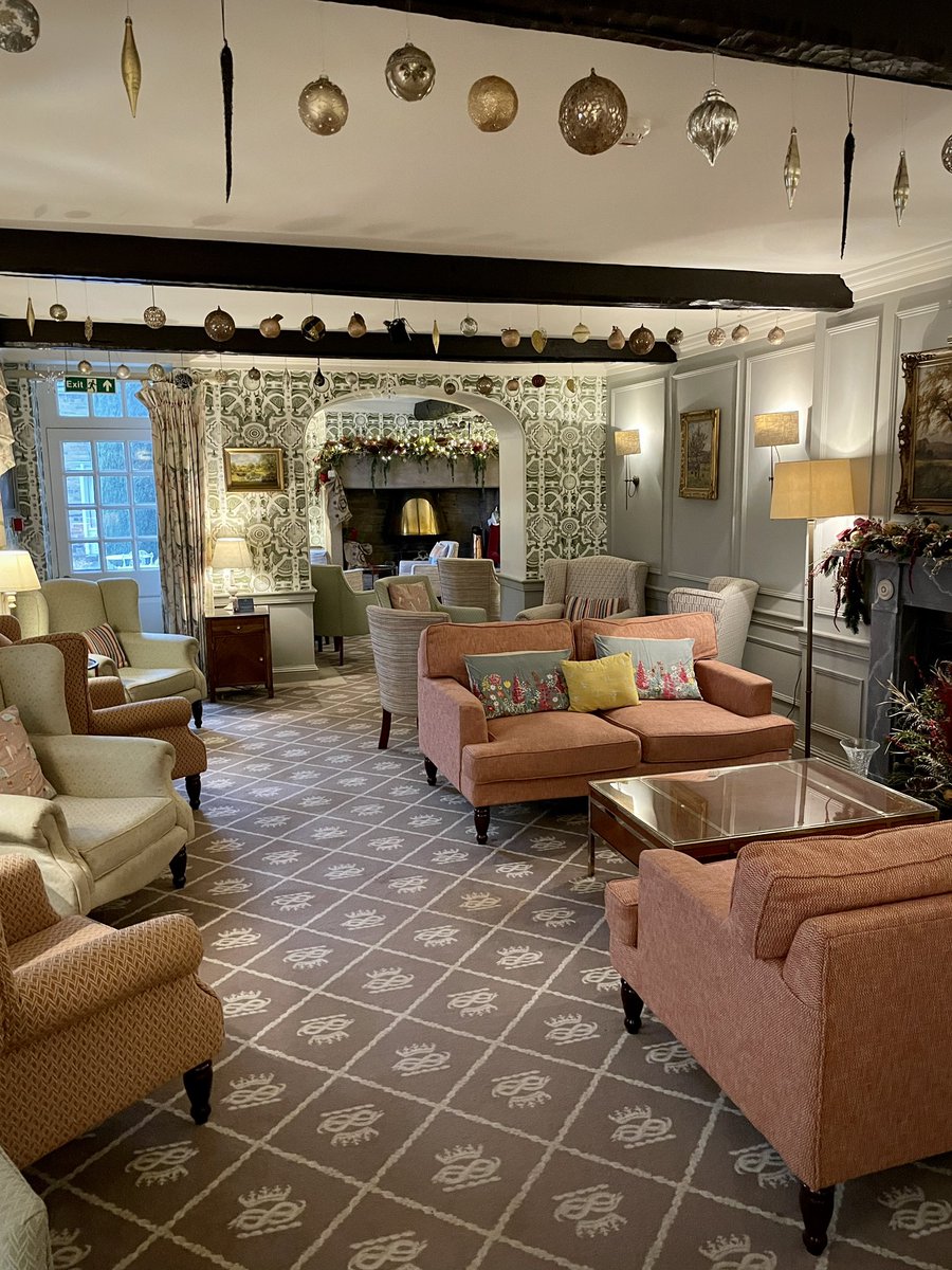 RichMacpherson's tweet photo. Wonderful relaxing festive break at the @CavendishBaslow in Derbyshire🎄Delicious food, stylish rooms and incredibly welcoming staff. A great retreat especially with the grounds of @ChatsworthHouse being so close. I can’t wait to stay again, hopefully soon! #bestofbritish https://t.co/w2uIyXvwSv