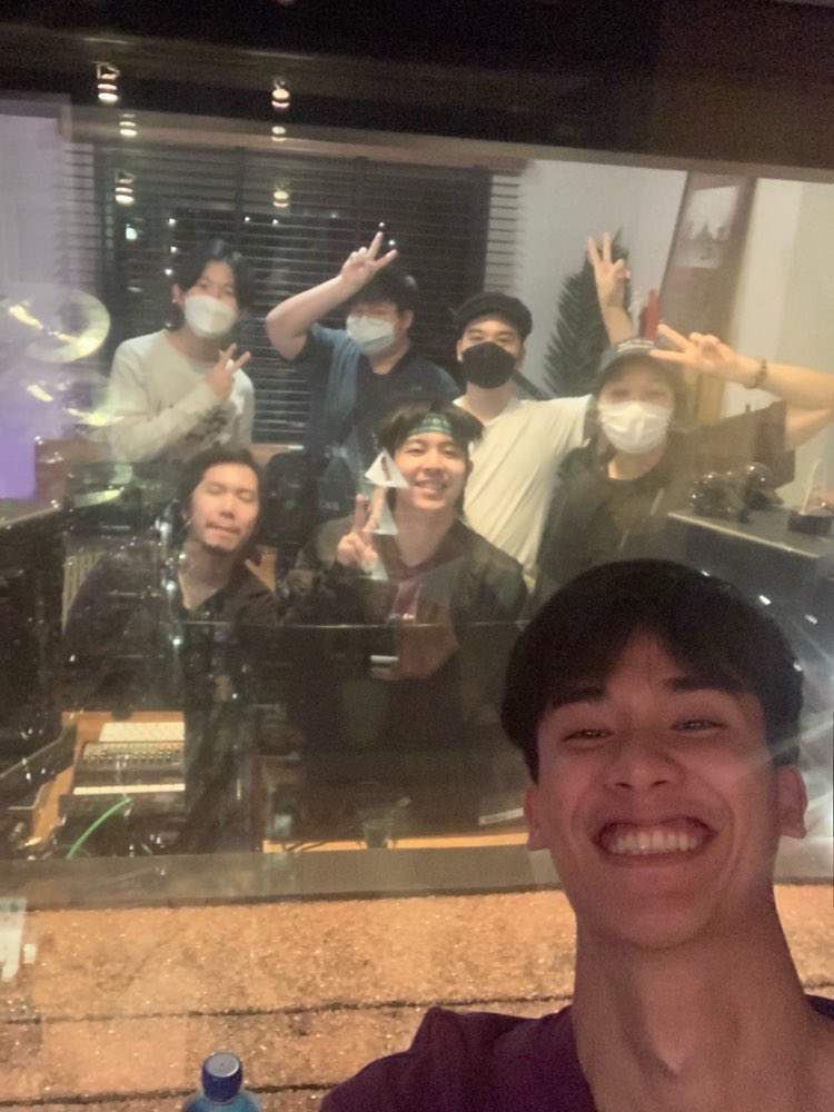 2nd__4th's tweet image. : Just written a song for him l เพิ่งไปเขียนเพลงให้คุณเทย์ทาวาฬมา รอฟังนาจา &amp;lt;3