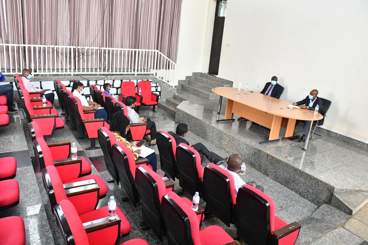 NyagatareDistr's tweet photo. Today Mayor Gasana Stephen received Deputy SG @jumuiya Hon. Christophe Bazivamo and team who are in @NyagatareDistr for the supervision of WASH facilities and Health promotion sensitisation and awareness on COVID-19 and other communicable diseases in the EAC region. https://t.co/Rs5DMgBtEC