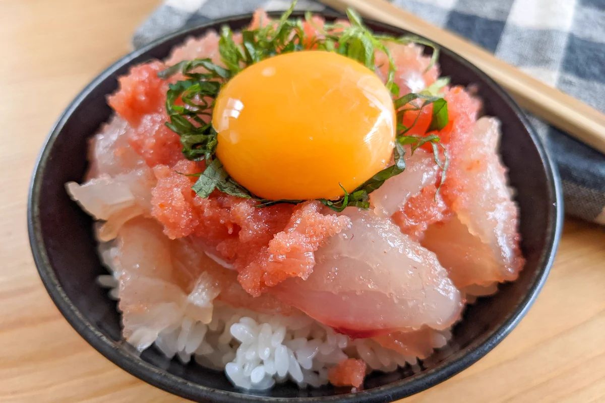 鯛をより美味しく食べられそう！鯛×明太子の漬け丼レシピ！