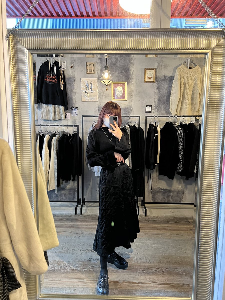 anmna__'s tweet photo. 本日もご来店ありがとうございました！
店頭のpuff sleeve topで着回しコーデを組みました✨
是非店頭にてご覧くださいませ。 https://t.co/11EvQBigW8