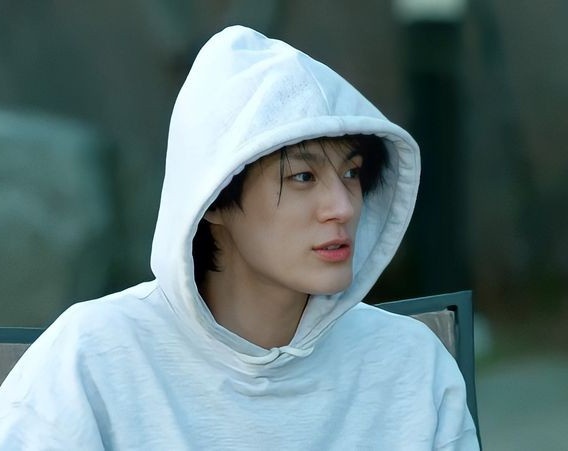 [ Kesempatan Kedua? ]

— jeno nct short au.
© iamgrahita