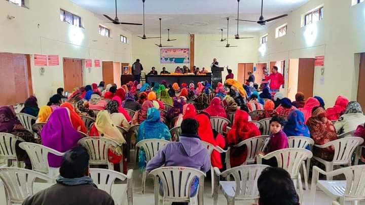 SeemaBjp4up's tweet photo. प्रतापगढ़ के पट्टी विधानसभा की महिला कार्यशाला की बैठक में मुख्य अतिथि के रुप में उपस्थित हुई।

@BJP4India @BJP4UP https://t.co/SkyGpzD6oe