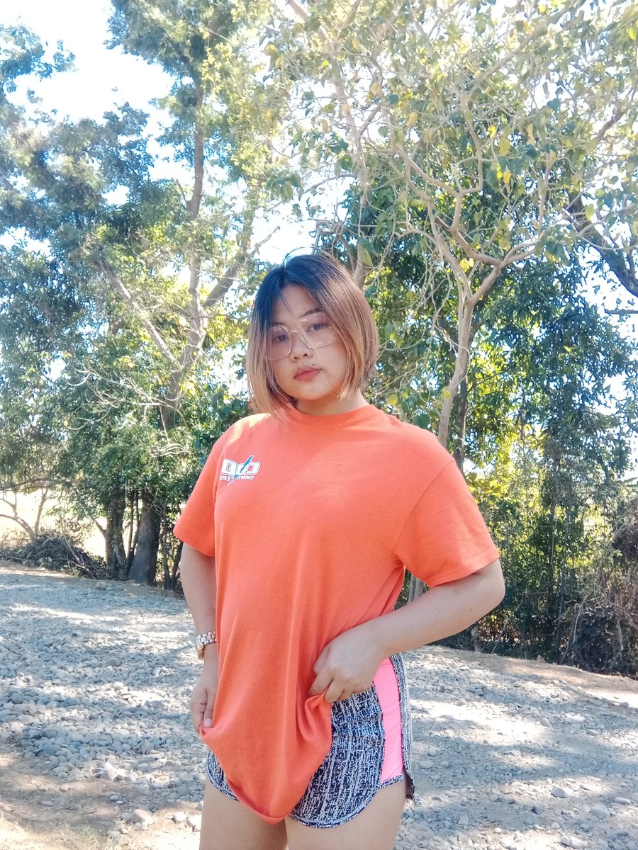 noemae_alora's tweet photo. Into the woods!🌲🧡 https://t.co/u9WFM5FvH1