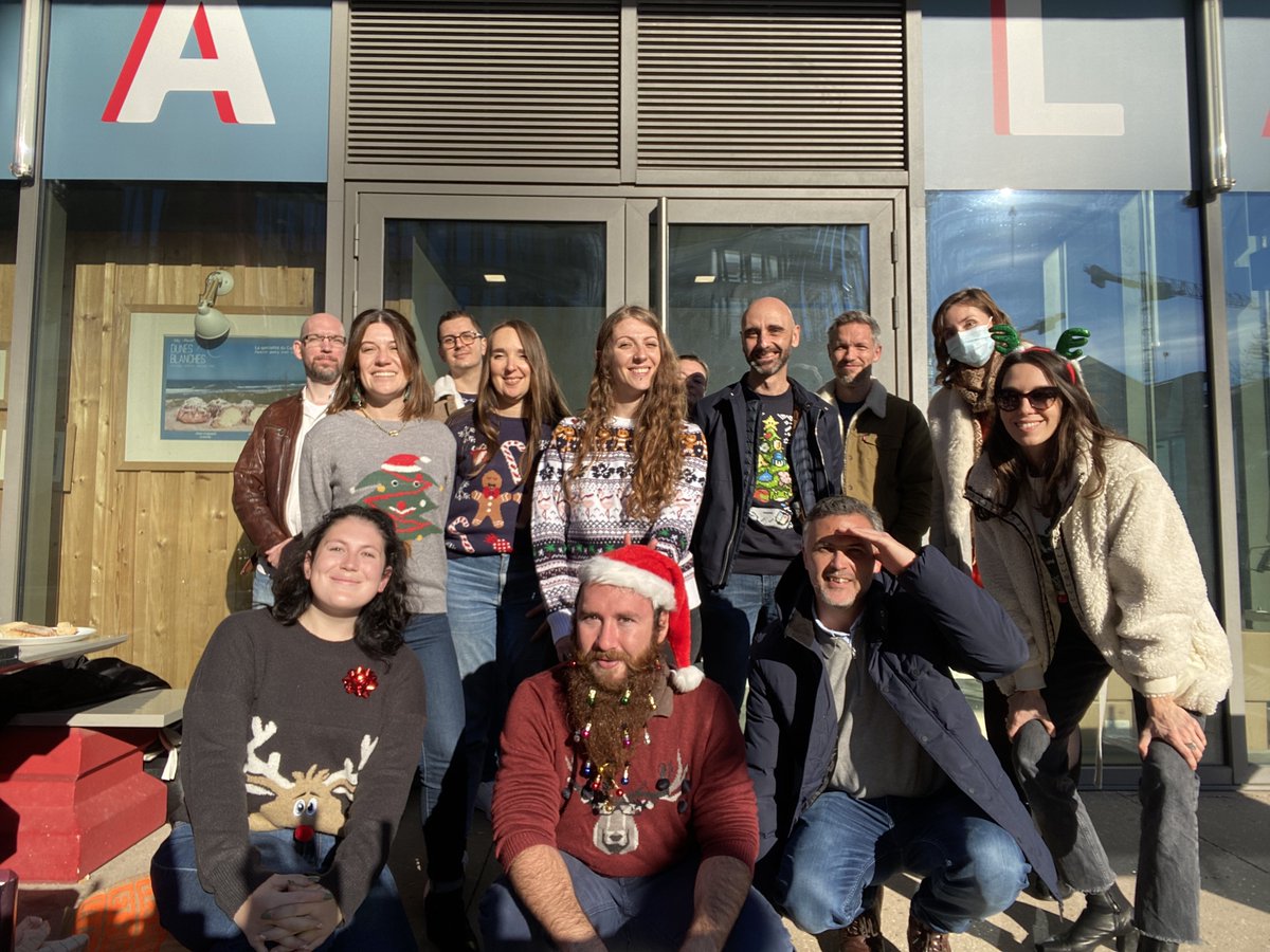 Wiidii_FR's tweet photo. Toutes les #équipes vous souhaitent de très belles fêtes de fin d'année 🥳❄️ Chez #Wiidii, nous avions tout un programme de festivités pour animer ces dernières semaines : concours inter-équipes du plus beau🎄, déjeuners festifs, #SecretSanta... et bien d'autres ! https://t.co/ImJTmf2CLv