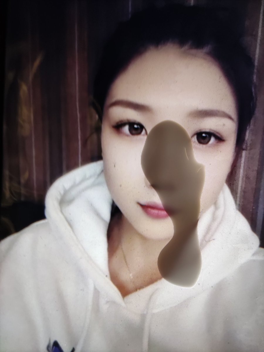 caohaidi521's tweet photo. 这个哥哥连着射骚逼海迪两天了 https://t.co/TyRltOI6tP