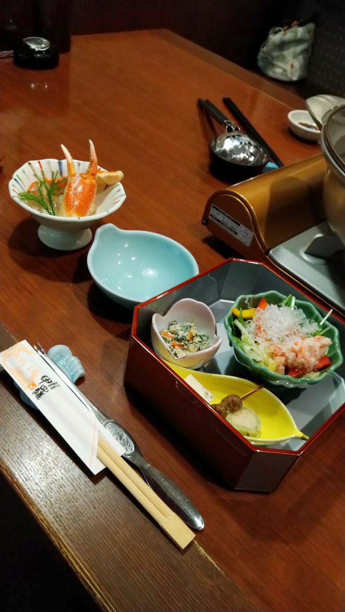 amatabi's tweet photo. #茅ヶ崎甲羅本店
年末のごちそうです🦀 https://t.co/RqVc5EFAsn