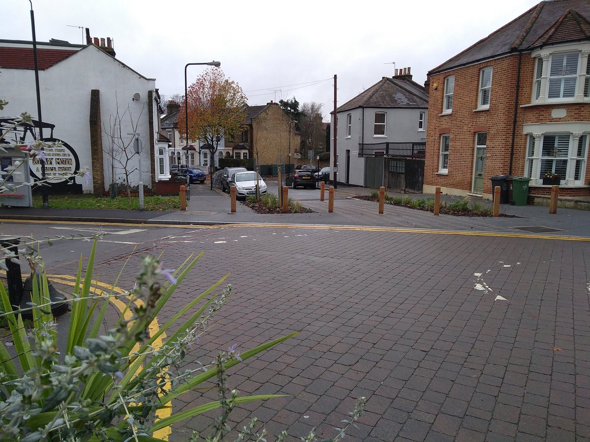 WeSupportWFMH's tweet photo. Loving the rebuilt historical filter at Forster Road, #Walthamstow. Now far more accessible with better sightlines for sense of security too. @wfcouncil #Coppermill #LiveableNeighbourhood https://t.co/8A7xFW4GAQ