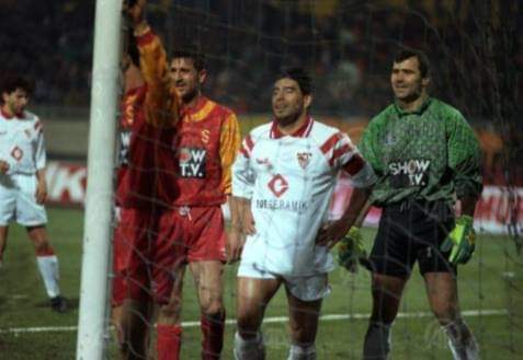 cassioo_lincoln's tweet image. Hayrettin Demirbaş 🔥

Morutan, Cicaldau bunlar olgun topçular değil... 

Bizim dönemimizde #Falko ve #Stumpf gibi olgun oyuncular vardı ve harika işler yaptık.

Morutan, Yunus Akgün'den daha iyi bir futbolcu mu?🤔
 Yunus bu takımda banko oynardı...