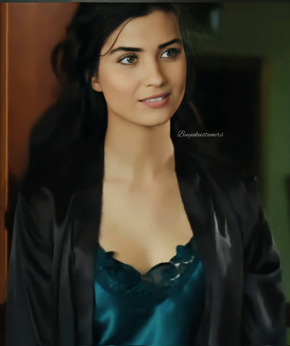 burjusworld's tweet photo. Tünaydın 😍 #TubaBüyüküstün https://t.co/0peDDNrYOK