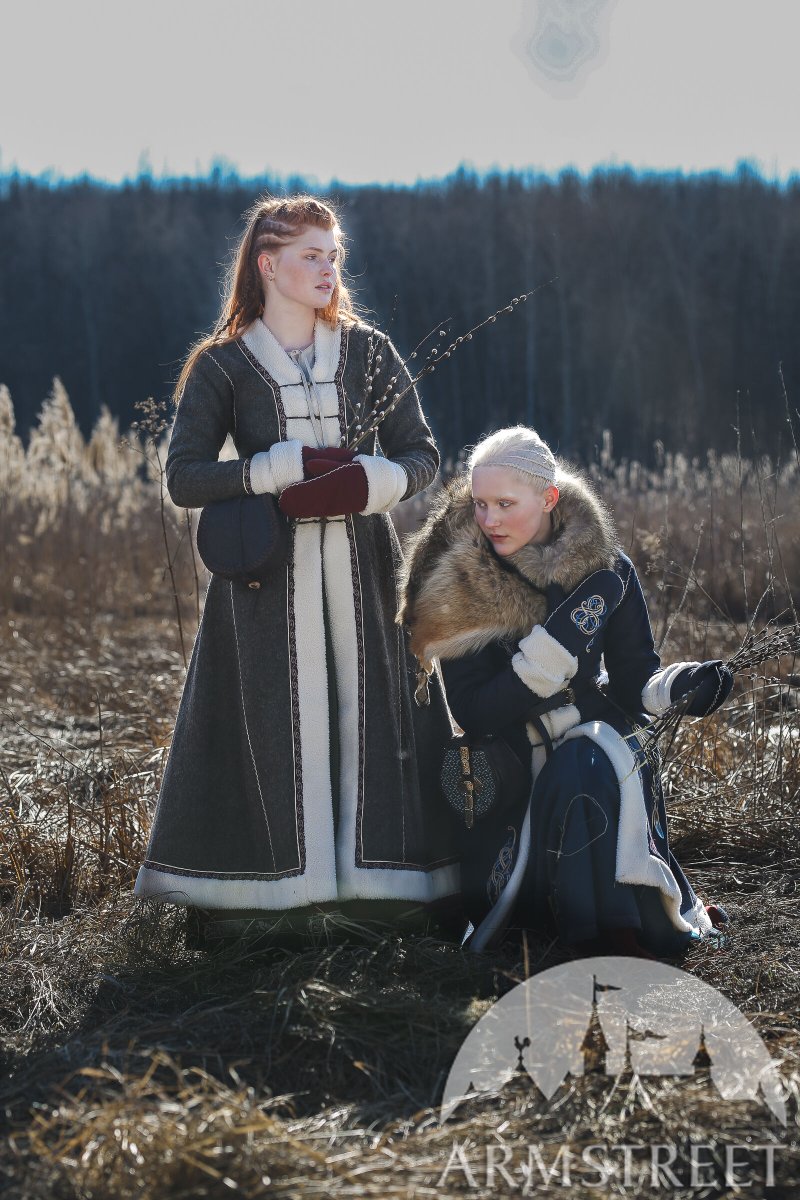 It's a new year soon, so you'll definitely need some new stuff 🙂
See what we have in our "Shieldmaiden" collection for you!
armstreet.com/collections/sh…
#armstreet #vikings #shieldmaiden #vikingscostume