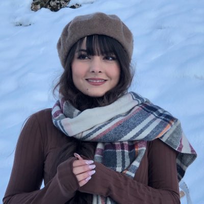 saharjasim1's tweet photo. #NewProfilePic https://t.co/8peJEq4QQM