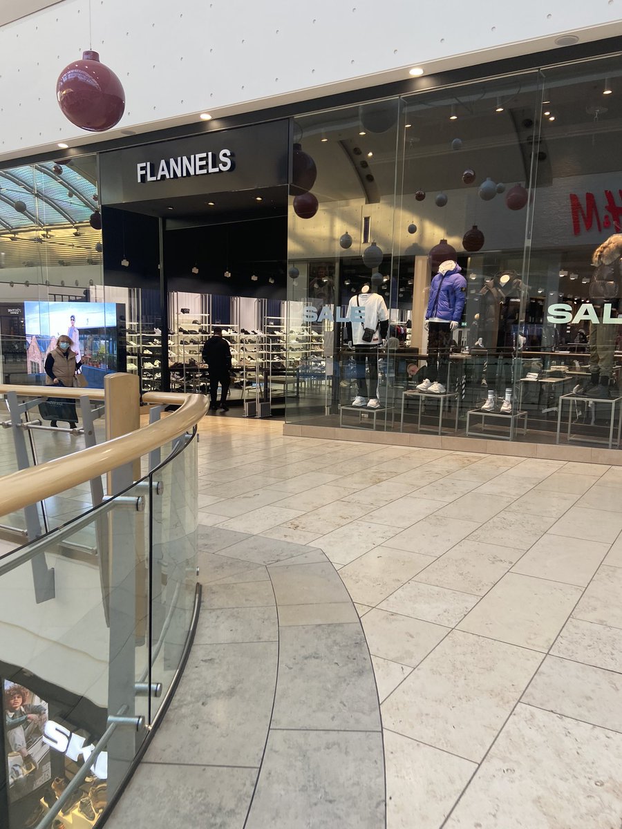 Gillybean_83's tweet photo. I’m going in!!! I think it may be an expensive day 🤔😳❤️ https://t.co/CnL4SdNc0v