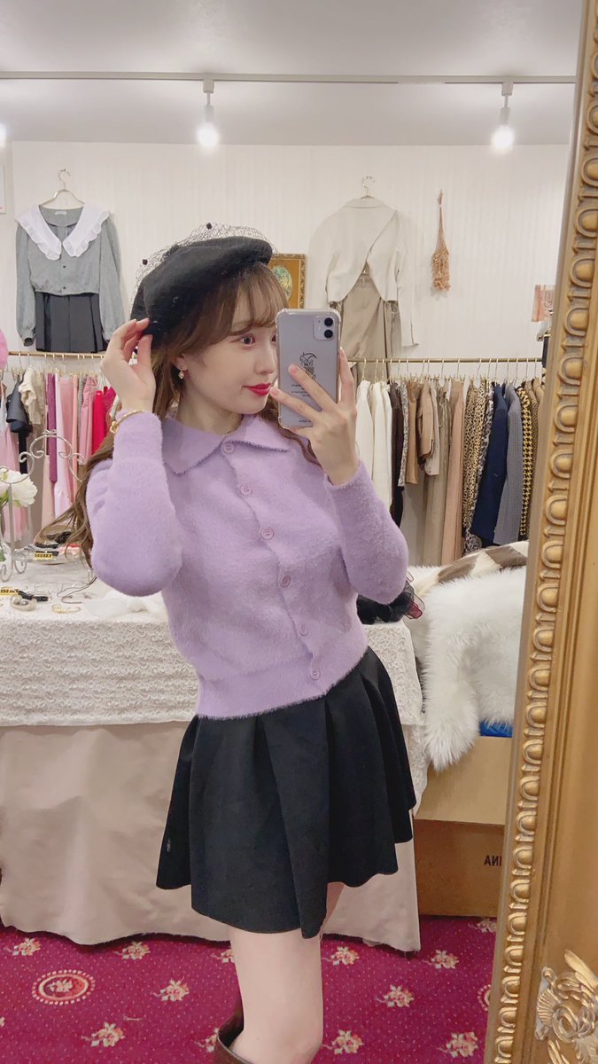 本日もご来店
ありがとうございました♡

冬でも鮮やかなお洋服を着たいですよね？⛄️🫐🎟
暗い色になりがちな冬のコーデも、
アウターに明るい色やポイントで色物を持ってくると明るい雰囲気になります💕

2021年もありがとうございました♡
来年1/2よりご来店おまちしております❤︎

<a href="/spia_tokyo/">SPIA TOKYO</a>