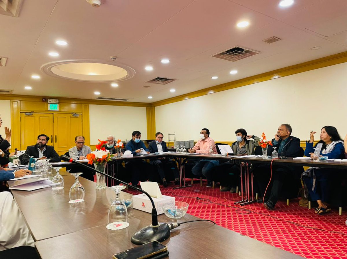 ASERPAKISTAN's tweet photo. Round table discussion on Learning Quality in #KatchiAbadis of Pakistan happening in #Karachi, being attended by a multi-sectoral and inter-departmental group of experts and decision-makers. https://t.co/bhKP4hfi61