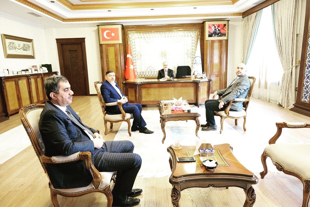 TopuzLegal's tweet photo. Şube Başkanımız Av. Umut Tamer TOPUZ,Adana İl Müftüsü Sayın Doktor Hasan ÇINAR beyefendiyi Makamında ziyaret ederek, özverili ve başarılı çalışmalarından ötürü bir teşekkür plaketi takdim ettiler. Nazik misafirperverliklerinden ötürü il Müftülüğümüze teşekkür ederiz. https://t.co/NKULL2Kf4K