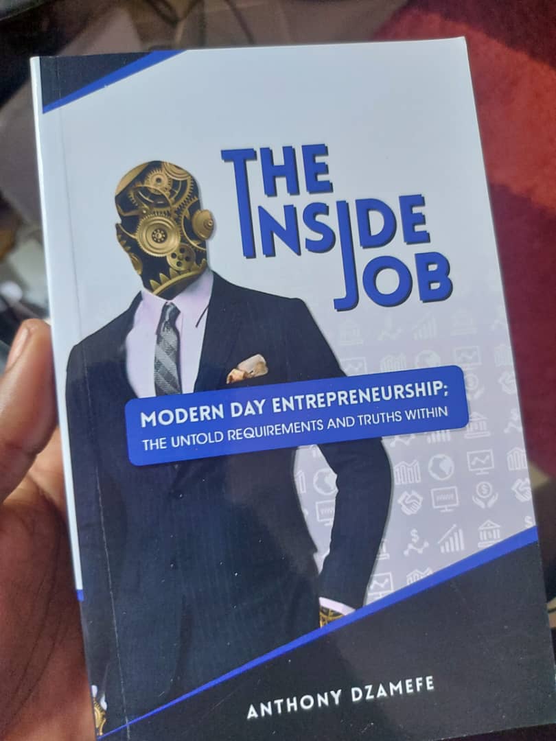 therealoparato's tweet photo. Thank you so much for this piece of you @AnthonyDzamefe.
My #Xmas just got better.
#theinsidejob #brandoftheyear @cavemanwatches https://t.co/BSgegvVVPS