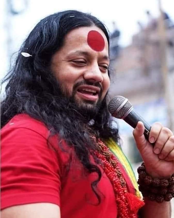Gopal_Gopala51's tweet photo. जय श्री राम 🚩⛳ यहां तो प्रभू श्रीराम को गांलिया देने वाले और माता सीता को व्याभिचारी कहने वालो पर कोई कारवाई नही होती 
फिर अभिव्यक्ती की स्वतंत्रता मे मुकदमा कैसा आप गांधीजी को मानो कोई तकलीफ नही कोई गोडसे जी को मानेंगे आपको क्या तकलीफ है 
#KaliputraKalicharanMaharaj #hindu https://t.co/NMUhlvwVbn