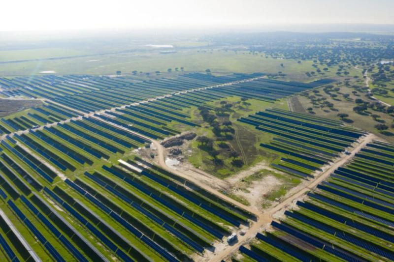 SolarPortfolios's tweet photo. Encavis se hace con el 100% del parque solar Talayuela de 300MW al comprarle a Statkraft su participación del 19,9%

https://t.co/foi9F8lPn7

@Per_Energia #renovables #solar #fotovoltaica @Encavis @Statkraft https://t.co/fXfGS2Fcqt