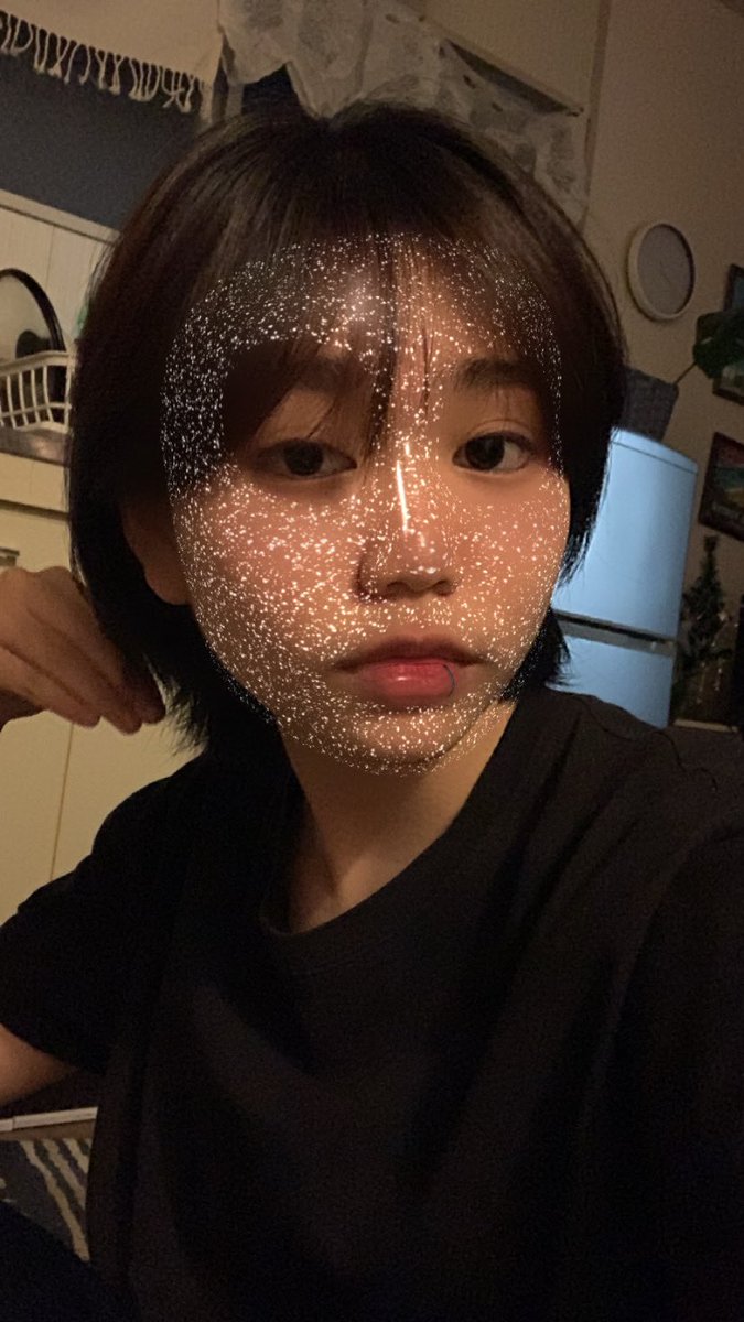 ไม่เมาเหล้าแล้วแต่เรายังเมารัก
สุดจะหักห้ามจิตคิดไฉน
ถึงเมาเหล้าเช้าสายก็หายไป
แต่เมาใจนี้ประจำทุกค่ำคืนฯ