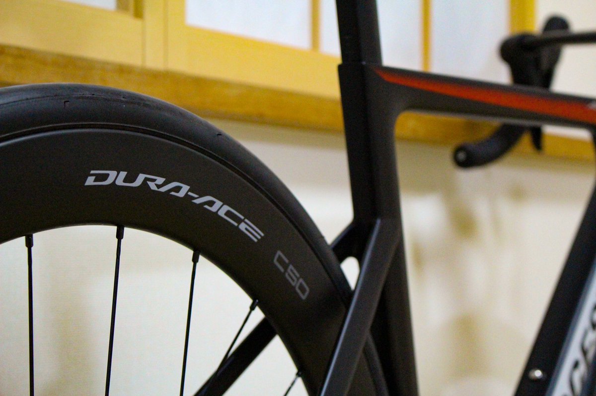 イとウ tweet media