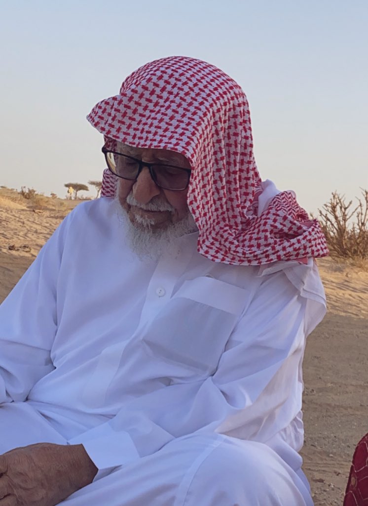 ssnaaoo's tweet photo. ماني بناسيك،، ياللي غبت عن عيني 
يا اصدق من اغليته ويا أوفى من اغلاني 
؛
والدي #سعد_بن_نايف_بن_عون رحمه الله 
؛ https://t.co/SySUSobPFX