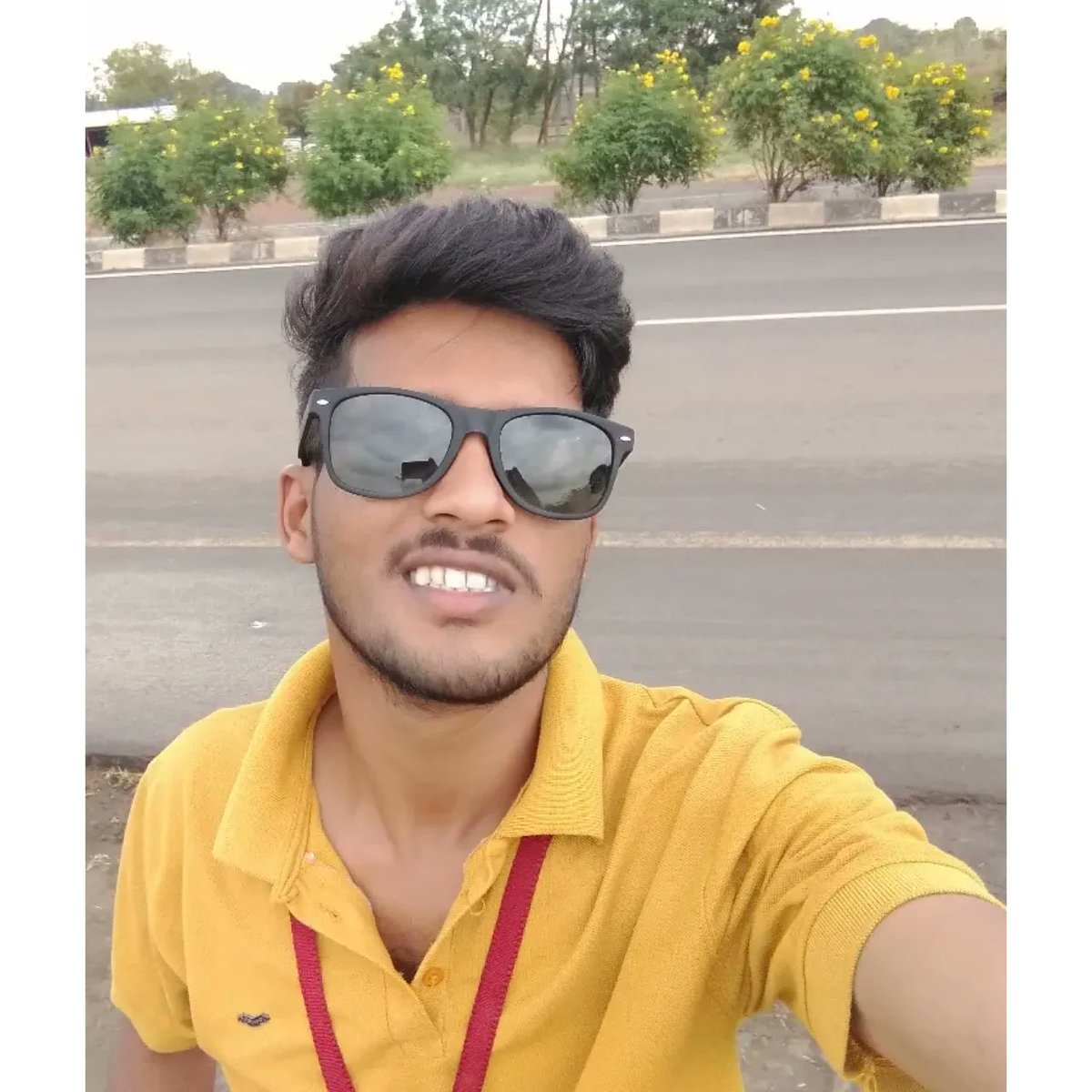 Sanket_Jagtap_'s tweet image. Hello...,
Mai bhee #single_boy , hoon...!
Hai koi ..?