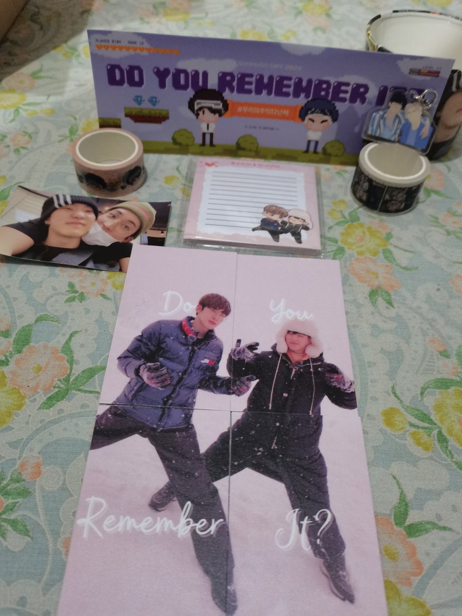 SoonyoungKwon3's tweet photo. Got mine tooπ₯Ί Kinikilig akoπ₯°π₯°Tysm po @0104cart @alwayswonhosh and ate kaydiππ #0104PH #μ°λ¦¬μμΆμ΅12λ
μ§Έ https://t.co/nYnLDHCKts