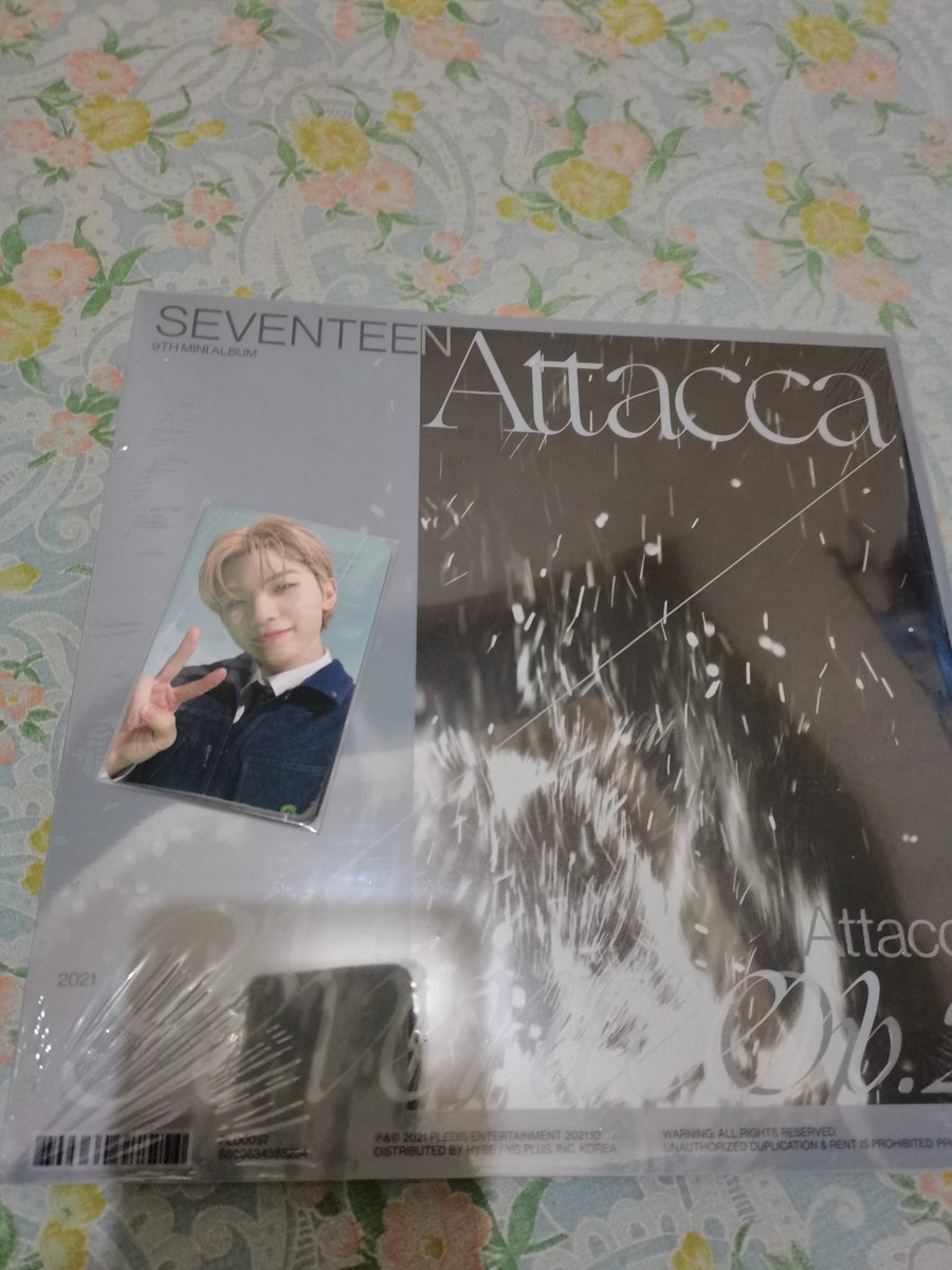 SoonyoungKwon3's tweet photo. Got mine tooπ₯Ί Kinikilig akoπ₯°π₯°Tysm po @0104cart @alwayswonhosh and ate kaydiππ #0104PH #μ°λ¦¬μμΆμ΅12λ
μ§Έ https://t.co/nYnLDHCKts