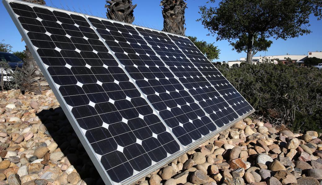 batteryroot's tweet photo. Green energy and batteries and batteries https://t.co/jQ2Ng0OuhR