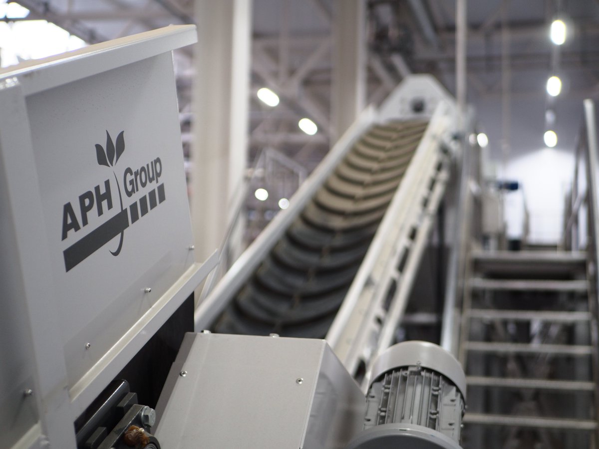 APHGroup's tweet image. APH Group recently concluded several multi-million contracts in China, Romania, and Saudi Arabia. APH Group will supply storage-, grading and washing installations for three new French fries factories.

Read more: aphgroup.com/blog/aph-group… 

#APHGroup