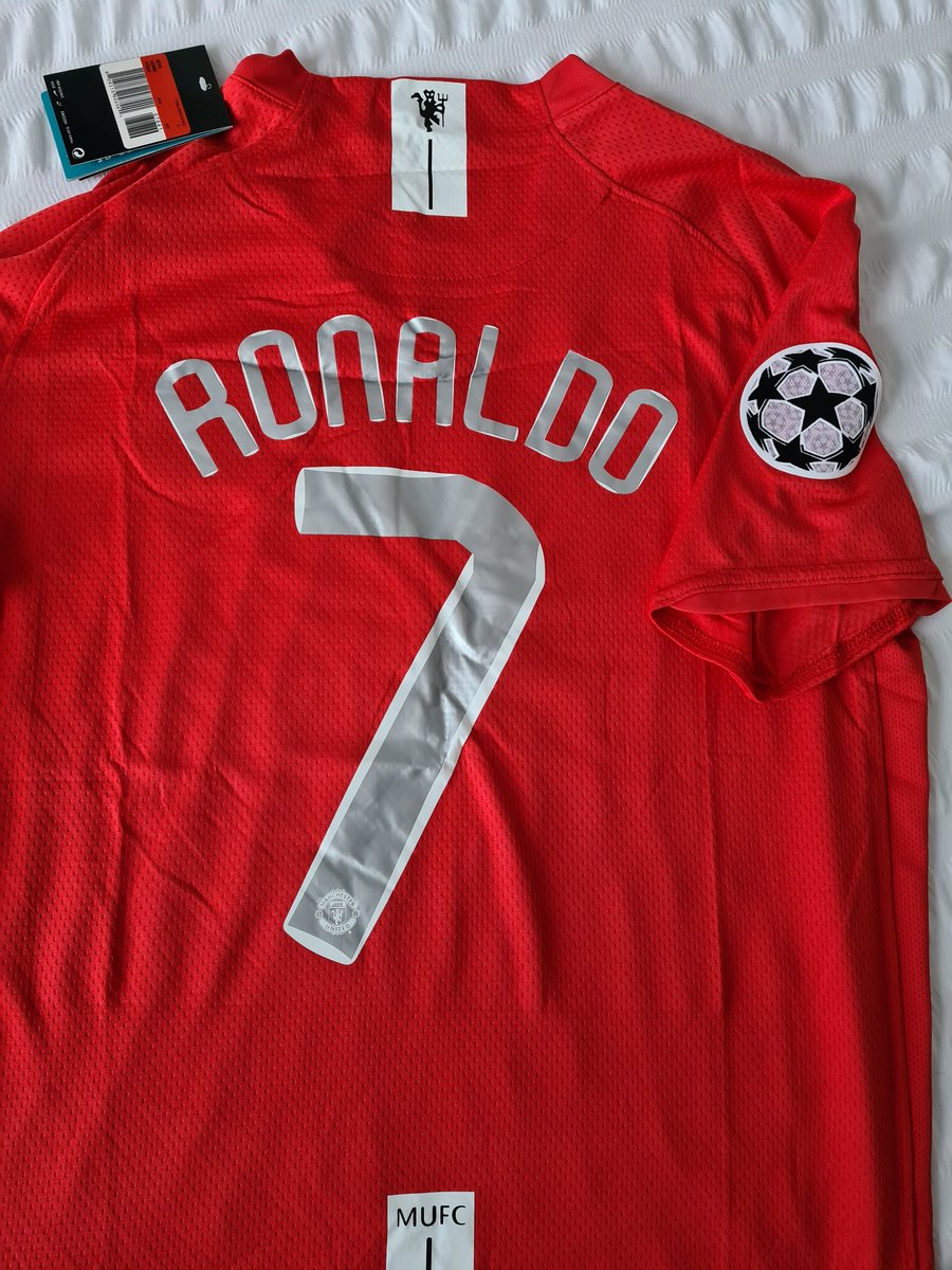 CDorrity's tweet photo. Not bad for £14, only took the three months though 👀 😆 #Ronaldo #Moscow2008 #ChampionsLeague #Mufc https://t.co/1A8kT6pkUO