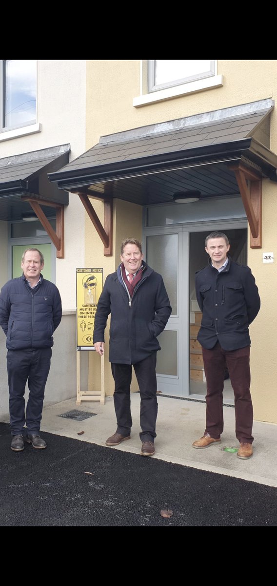 SweeneyArchite1's tweet photo. A big thank you to our team and contractors for all their hard work on sixteen 2 &amp; 3 bedrooms houses in Ballyleague. Thrilled to have the new estate opened by Darragh O Brien (Minister for Housing, Local Government and Heritage) and Conor Fallon (Senior Executive, Roscommon Co). https://t.co/woAmlJPm4d