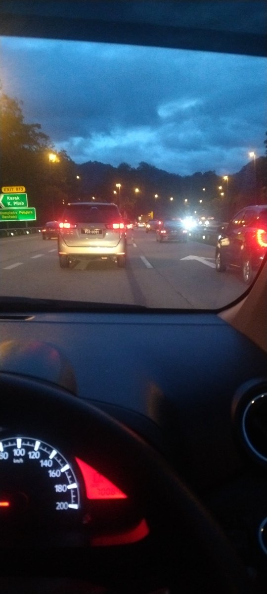 abgpikk's tweet photo. @LPTTrafik @LLMinfotrafik Yedokk awok lancorr https://t.co/35Qsu9aYRa