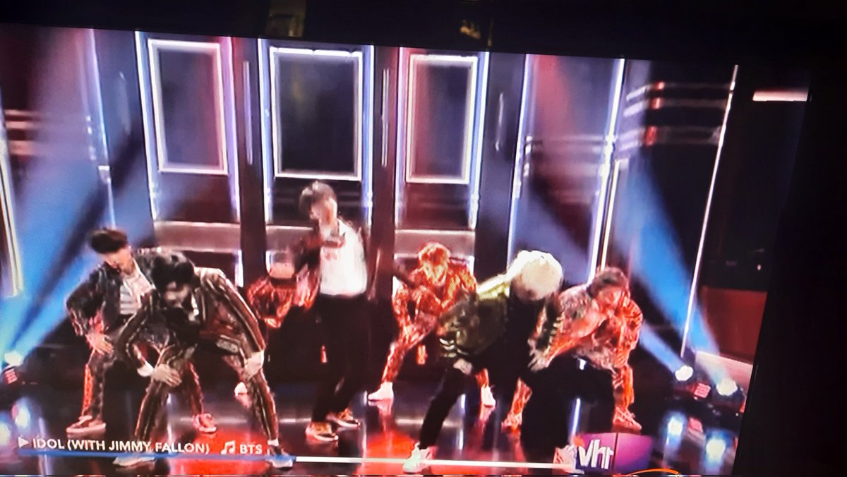 snowworld3012's tweet photo. ๐ฒ OMG๐ค๐ป๐ฅณ๐คฉ๐๐๐ญ๐ญ๐ญ๐ญPERFORMANCE thank u vh1 @Vh1India #vh1playlist @BTS_twt #vbday #HappyBirthdayTaehyung https://t.co/gt6Wf5lyG7