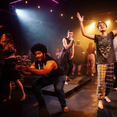 MusicalTheatreR's tweet photo. ‘Godspell was just a scintillating expression of unadulterated joy from a young cast loving every minute of being back on a stage’
One of @craigglenday’s picks of 2021 is #Godspell at @roseandcrownpub @cr8tracttheatre #criticspicks
https://t.co/gxneTcskxu https://t.co/wY3F9UMkuF