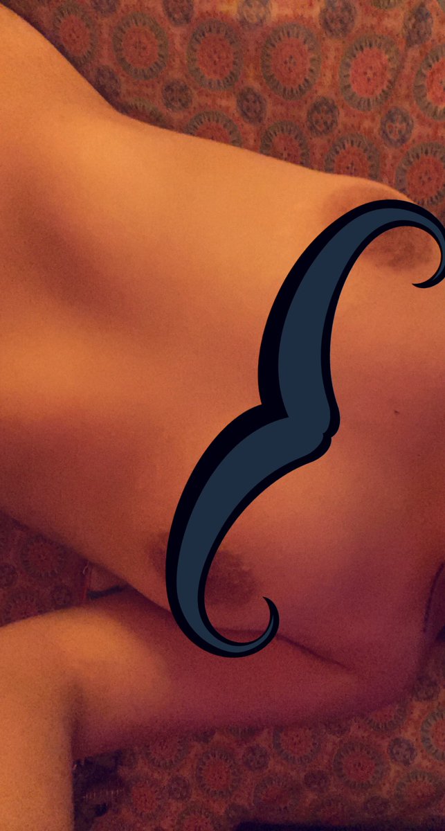 tipwh0re's tweet photo. my dm’s are open, hmu for content 🤤 #content #nsfw #snapchatleaks https://t.co/5Yt3IXlXVl