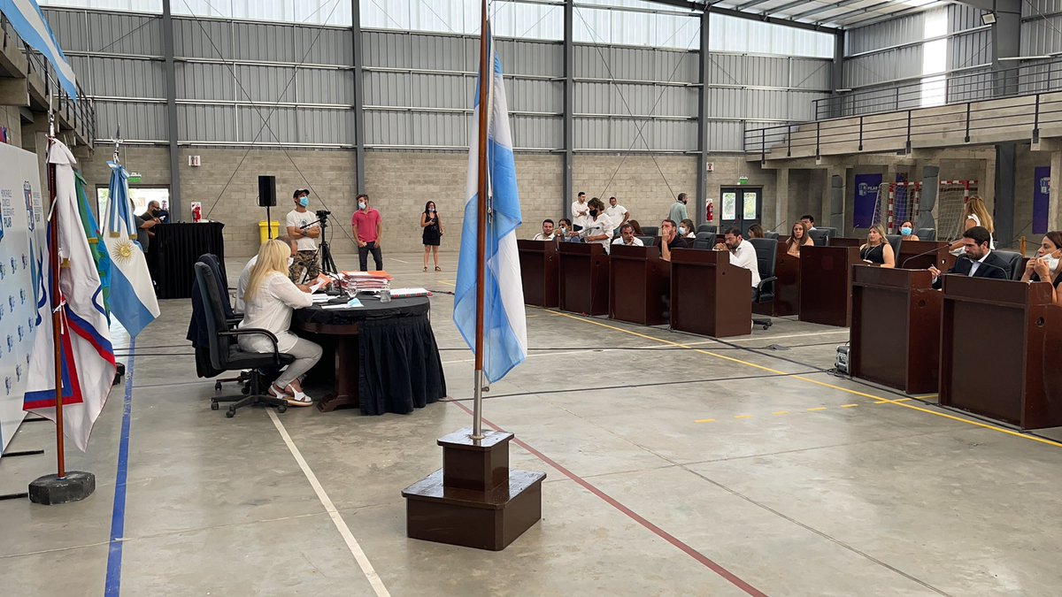 Pilarhcd's tweet photo. Siendo las 08:38 inicia la Sesión Extraordinaria en el Club Municipal Diego Armando Maradona de Lagomarsino https://t.co/fI7Ka738Ps