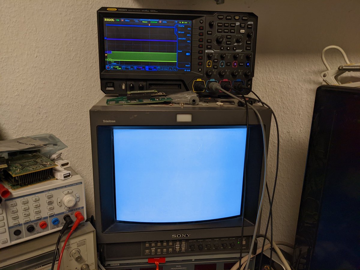 Claude1079's tweet photo. The most beautiful grey screen I have seen since a while 🙂 Writing 0x444 at 0xdff180 on A1200 from #pistorm32 https://t.co/cLxBCtIedX