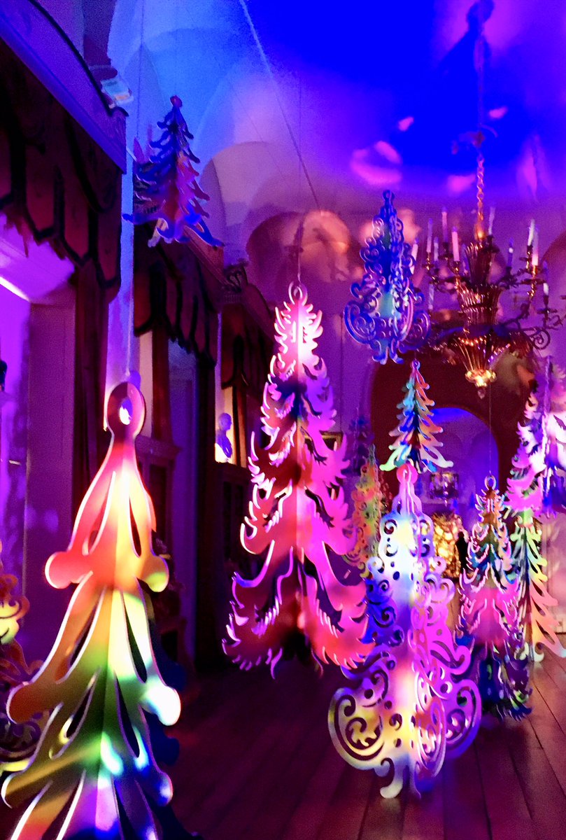 QLitigation's tweet image. A great time had by all ! #ChristmasAtCastleHoward