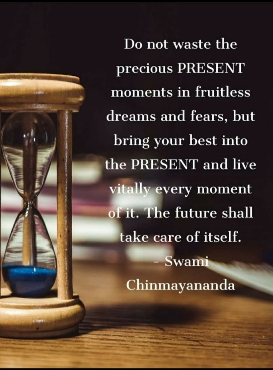 PadmashreeRG's tweet photo. #swamichinmayananda #ThoughtOfTheDay #artofliving #LifeLessons #Hinduism #santanadharma https://t.co/CdfJ0duc2H