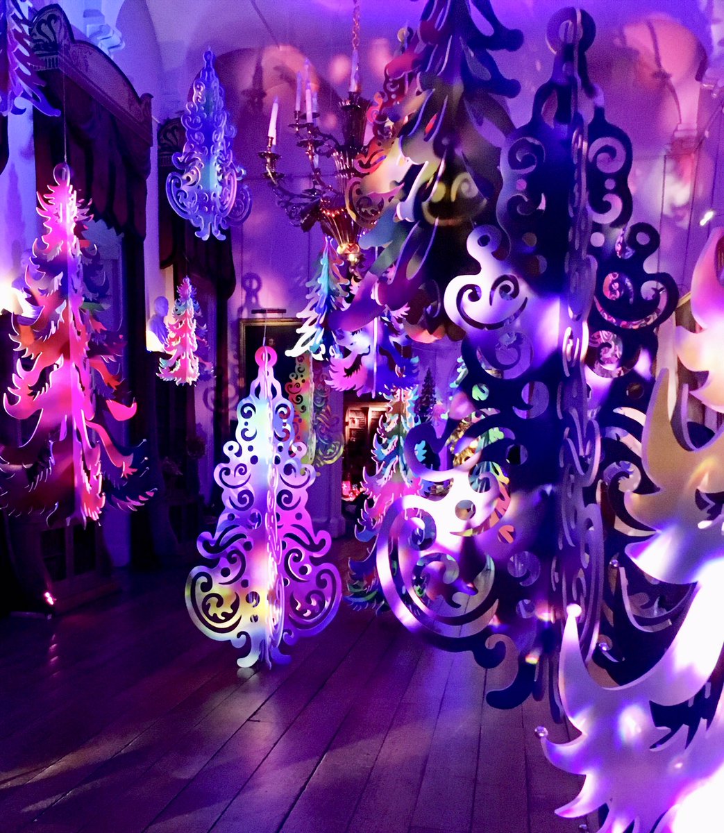 QLitigation's tweet image. A great time had by all ! #ChristmasAtCastleHoward