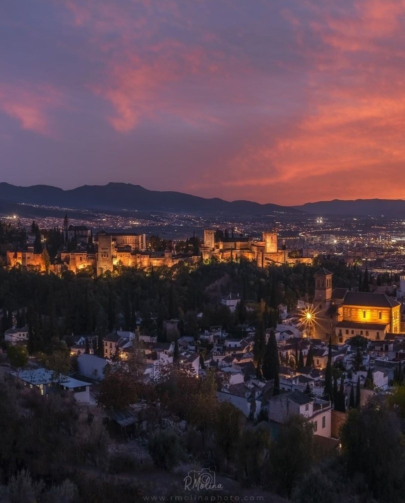 MariadelaORest's tweet photo. Y sin darnos cuenta, se nos fue el año. Y sin darte cuenta, te enamoraste de Granada.

Imposible no hacerlo con la fotaza de @rmolina_photography 📸.

#granada #granadaturismo #catedraldegranada #granadacity #estaes_andalucia #ok_andalucia #andalugrafias #igersgranada https://t.co/a8HnbkrRxL