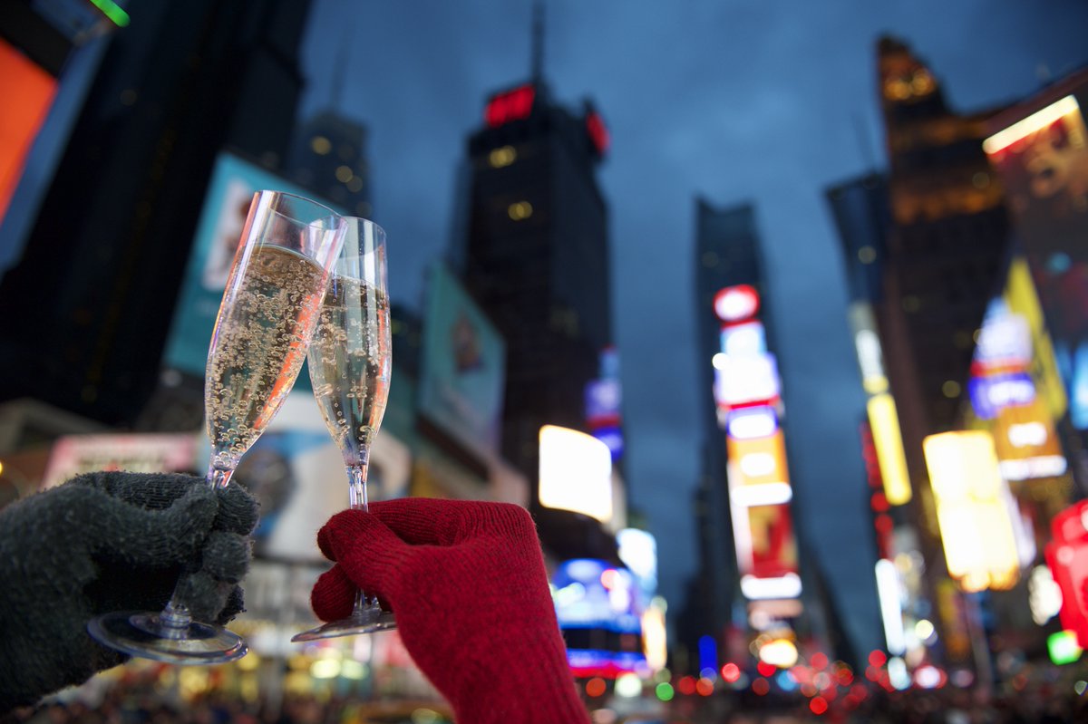HyattCentricTSQ (@hyattcentrictsq) on Twitter photo Cheers to 2022, we can't wait to see you. 🥂 Cheers to 2022, we can't wait to see you. 🥂