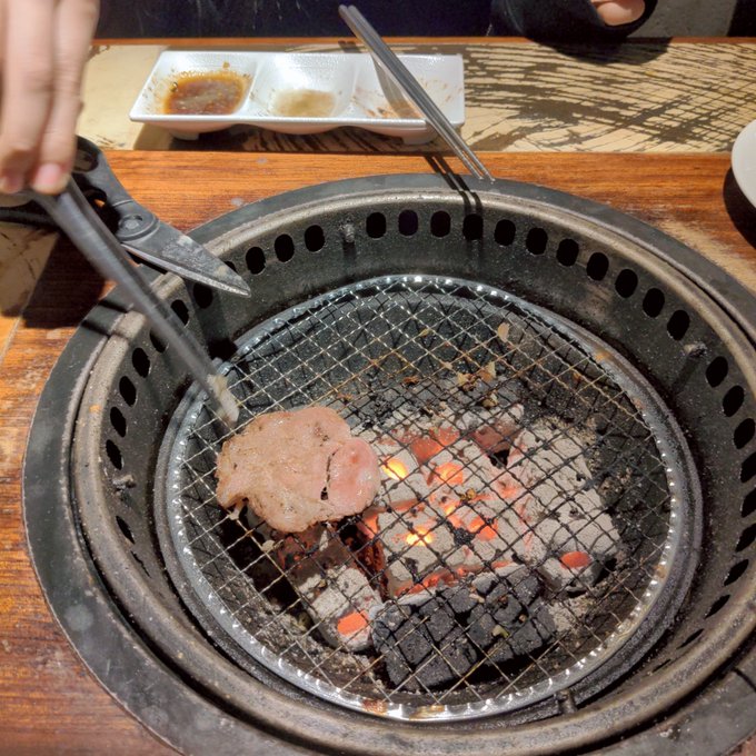 勝利の焼肉 https://t.co/rBXvhVWeVN<a href="/tag/%E6%89%8B%E3%83%95%E3%82%A7%E3%83%81"class="tags"><span>#手フェチ</span></a><a href="/tag/%E8%AA%B0%E3%81%8B%E3%81%AE%E6%80%A7%E7%99%96%E3%81%AB%E5%88%BA%E3%81%95%E3%82%8C"class="tags"><span>#誰かの性癖に刺され</span></a>