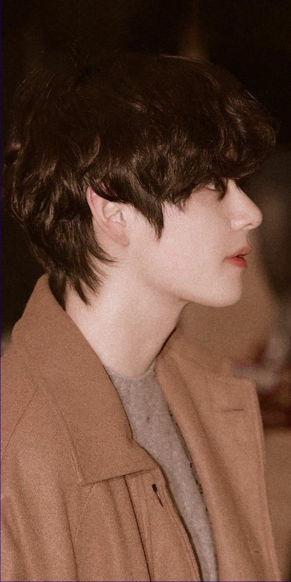ArmyMinta's tweet photo. Chúc mừng sinh nhật Taehyungie! Một lời chúc có vẻ hơi muộn rồi nhỉ!? Mong Tae của chúng ta sẽ thật vui vẻ trong ngày hôm nay và sau này nhé! Happy birthday Kim V🥳🎂#TAEHYUNGDAY #TAEHYUNG #BTS #vday @BTS_twt @bts_bighit https://t.co/JPBUIl3Qb2