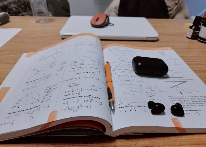 Matematikçi boş zamanlarında terapisini nasıl mı yapar?